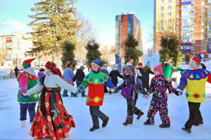 Масленичные гуляния проходят во всех районах Самары