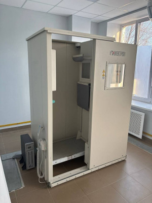 Благодаря нацпроекту «Продолжительная и активная жизнь» в Самарскую поликлинику №4 поставлен новый цифровой флюорографический аппарат.