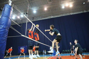 В Самарской области проходят областные соревнования по волейболу «Серебряный мяч» среди команд общеобразовательных организаций.