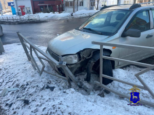 В Промышленном районе Самары водитель сбил 14-летнюю девочку