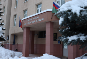 ГУФССП России по Самарской области сообщает, что по заявлению лица, в пользу которого принят судебный акт, исполнительный лист может направляться судом в подразделение судебных приставов в виде электронного документа.