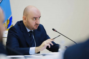 Сегодня, 10 марта, губернатор Самарской области Вячеслав Федорищев провел оперативное совещание в региональном правительстве. Одной из главных тем стала подготовка к проведению весенних полевых работ.