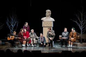 В выходные дни, 28 и 29 марта, в Самарском драмтеатре покажут мюзикл «Золушка». Мюзикл «Золушка» – это классическая сказочная история. по мотивам сказки Шарля Перро.