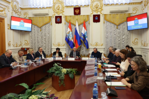 В Самаре на расширенном заседании городской Общественной палаты обсудили подготовку к предстоящей летней оздоровительной кампании.