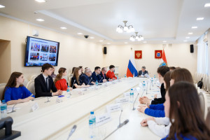 Дмитрий Яковлев провёл заседание Координационного совета по взаимодействию с Движением Первых при Губернаторе Самарской области.