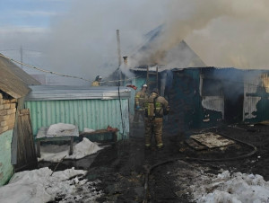 В Кошкинском районе горел жилой дом на площади 60 квадратных метров