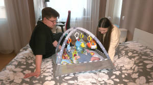 Более 415 миллионов рублей предусмотрено в областном бюджете в этом году на предоставление единовременных выплат мамам, родившим первого ребенка в возрасте от 18 до 25 лет.