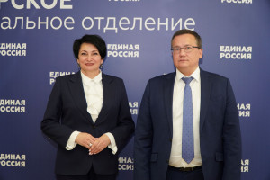 Председатель Самарской областной организации Профсоюза работников здравоохранения Российской Федерации Татьяна Сивохина лично подала документы в Региональный оргкомитет для участия в предварительном голосовании партии «Единая Россия».