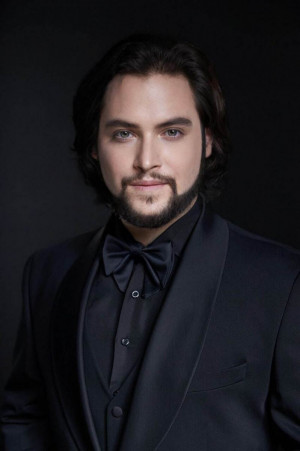 5 апреля на Малой сцене САТОБ состоится сольный концерт тенора Валерия Макарова «Под солнцем Италии».