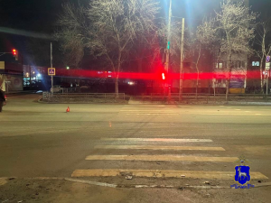 В Самаре водитель сбил 16-летнюю девушку, которая шла на красный свет