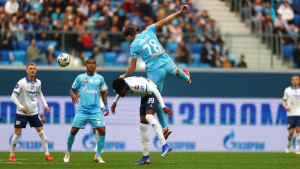 В первом матче под руководством Сергея Булатова "Крылья Советов" в рамках 23-го тура Мир РПЛ встречались в Санкт-Петербурге с "Зенитом".