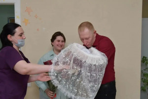 Специалисты Перинатального центра Самарской областной клинической больницы имени В.Д. Середавина на протяжении нескольких месяцев выхаживали недоношенного малыша.