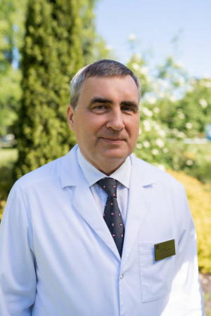 Заведующий кафедрой факультетской терапии СамГМУ Олег Фатенков рассказал, из чего складывается здоровье.