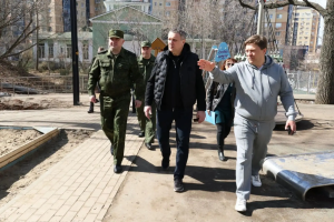 В ходе рабочего объезда районов Самары Иван Носков проверил благоустройство общественных пространств и обозначил сроки устранения замечаний по проекту «Народный бюджет Самарской области».