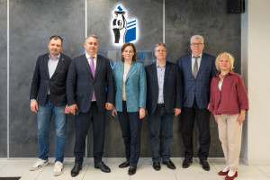 Делегация Российского научного фонда посетила научно-инновационные подразделения СамГМУ и обсудила расширение грантового сотрудничества