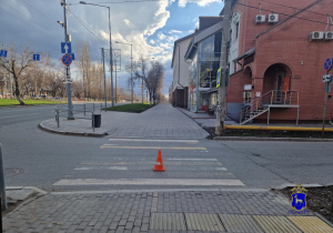 В Самаре легковушка сбила десятилетнего велосипедиста