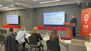 70 представителей креативных индустрий Самарской области завершили 3-недельный образовательный курс и приступили к защите своих бизнес-проектов перед экспертной комиссией.