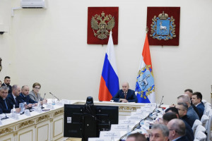 Губернатор Вячеслав Федорищев провел очередное заседание антитеррористической комиссии в Самарской области, в повестку которого были включены актуальные вопросы антитеррористической защищенности объектов транспортной инфраструктуры и промышленного комплек
