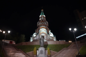 12 апреля, православные верующие отметят Светлую Пасху. В ночь накануне праздника в храмах областной столицы пройдут торжественные богослужения. Митрополит Самарский и Новокуйбышевский Феодосий возглавит службу в Софийском соборе, она начнется в 23:30.