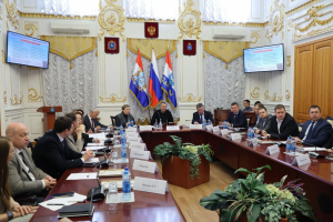 Участники заседания Совета директоров промпредприятий областной столицы обсудили подготовку к общегородским субботникам, которые состоятся 18 и 25 апреля.