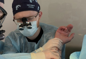 В Клиниках СамГМУ выполняют уникальные для России малоинвазивные операции при синдроме кубитального канала