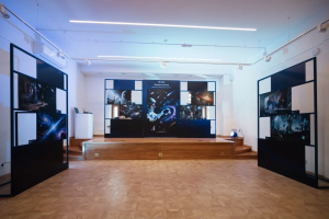 10 апреля в Самаре прошла выставка нейрокартин «Загадки космоса», приуроченная ко Дню космонавтики.