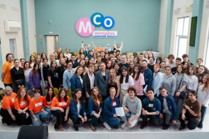 18 и 19 апреля в Самаре прошло обучение волонтёров и вожатых Всероссийского добровольческого слёта Движения Первых, который состоится в областной столице с 11 по 16 мая.