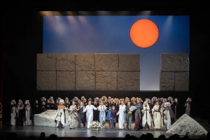 19 апреля на сцене САТОБ Первый Международный фестиваль оперного искусства «Наследие. Опера» завершился премьерой «Триптиха» Джакомо Пуччини, состоящего из трех одноактных опер.