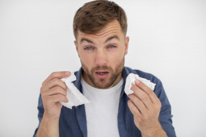 Офтальмолог Антон Казанцев рассказал, какие продукты реально поддержат зрение после зимы, а также назвал вещи, которые категорически нельзя делать при инфекции.