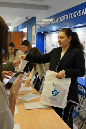 Более 2000 студентов, ординаторов и молодых специалистов приняли участие в карьерном фестивале «Твой путь в медицине»