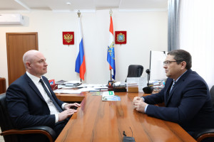 В качестве наставника глава Минэкономразвития Самарской области помогает ветерану СВО в реализации его перспективного проекта.