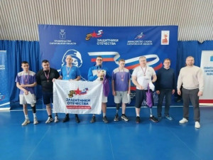 Команда Самарской области, в составе которой играют ветераны СВО, взяла бронзовые медали на турнире по волейболу сидя в Саратове