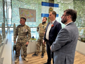 В образовательном центре «Южный город» состоялась встреча с героями нашего времени. Гостями учащихся 7–8 классов стали участники специальной военной операции.