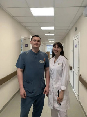 Супруги Анна и Дмитрий Зольниковы в прошлом году с трехлетней дочкой переехали в Сызрань, выбрав ее в качестве места для профессионального и семейного развития.