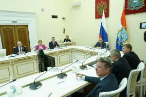 В среду, 6 мая 2026 года, состоялось заседание Правительства Самарской области, которое по поручению Губернатора региона Вячеслава Федорищева провел первый заместитель губернатора – председатель Правительства региона Виталий Шабалатов. 