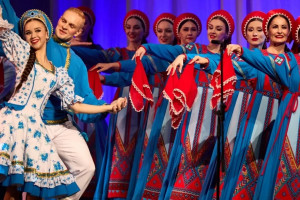 Цикл концертов Государственного академического Волжского русского народного хора имени Петра Милославова, в рамках проекта «Единство культур», направлен на популяризацию народного искусства и приурочен к Году единства народов России.