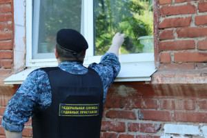 В регионе стартовала традиционная акция «Судебные приставы – детям»