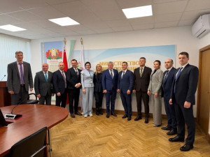 Деловая миссия приурочена к международной выставке «Здравоохранение Беларуси-2026». В состав делегации вошли ведущие предприятия сферы фармацевтики, медизделий, спортивного питания и решений для здоровья.