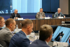 Вячеслав Федорищев провел совместное заседание комиссии Госсовета по направлению «Промышленность» и II Всероссийского конгресса региональных фондов развития промышленности в рамках форума «Интеллектуальные робототехнические системы и комплексы».