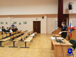 В Клявлино учащихся научили отвечать мошенникам