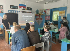 В преддверии школьных каникул сотрудники полиции Самарской области активизируют работу по обеспечению безопасности детей, проводя профилактические беседы с несовершеннолетними и их родителями, а также организуя тематические мероприятия.