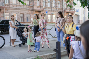 В воскресенье, 31 мая, министерство туризма Самарской области совместно с туристским информационным центром Самарской области приглашает семьи с детьми на бесплатную пешеходную экскурсию «Наш город в годы Великой Отечественной войны».