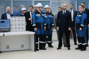 В среду, 27 мая, губернатор Самарской области Вячеслав Федорищев работает в Тольятти. В первой половине дня глава региона посетил «Тольяттикаучук» и ТГУ.