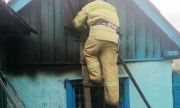 В Богатовском районе наши огнеборцы потушили горящие надворные постройки