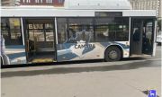 В Самаре водитель автобуса допустил падение 69-летней женщины, которая выходила через переднюю дверь