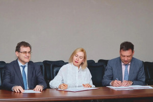 ️Министерство здравоохранения Самарской области и ООО «НОВА» заключили соглашение в целях реализации регионального движения «За медицину здорового долголетия».