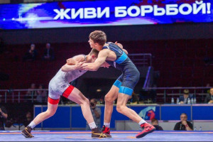 Президент федерации спортивной борьбы Самарской области, депутат областного парламента, координатор партпроекта «Выбор сильных» Александр Живайкин обеспечил для всех любителей борьбы эксклюзивную встречу с Николаем Моновым.