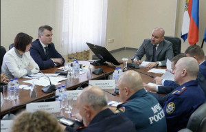 Во вторник, 2 июня, губернатор Вячеслав Федорищев в Новокуйбышевске провел выездное оперативное совещание, в ходе которого обозначил вопрос о ситуации на потребительском рынке и мерах по сдерживанию инфляции в регионе.