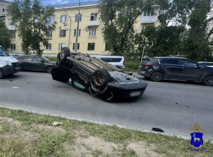 3 июня возле дома 69 на улице Матросова в Тольятти столкнулись FORD FOCUS и HAVAL.