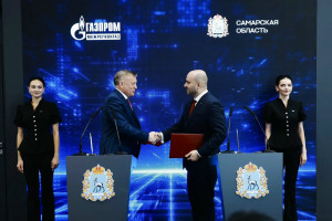 3 июня в ходе ПЭМФ состоялась встреча губернатора Самарской области Вячеслава Федорищева и генерального директора ООО «Газпром межрегионгаз» Сергея Густова.